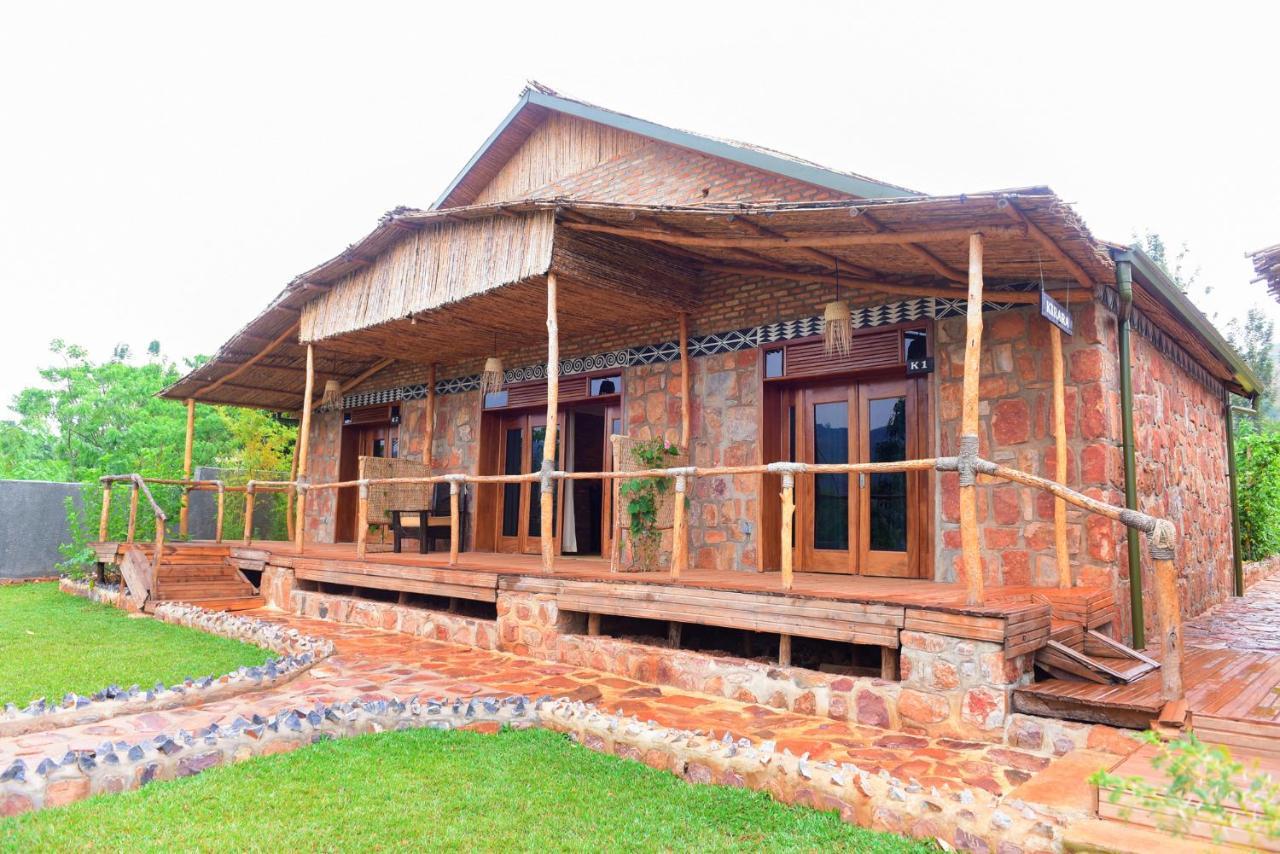 Akagera Transit Lodge Exterior photo