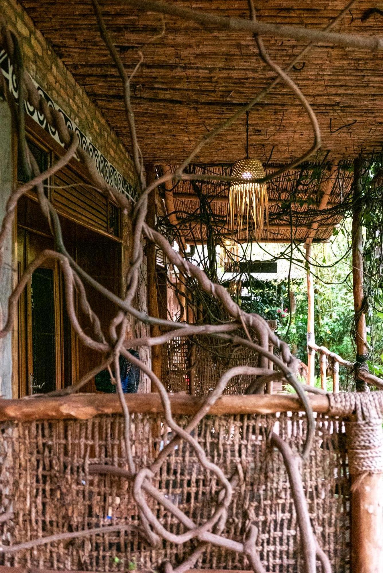 Akagera Transit Lodge Exterior photo