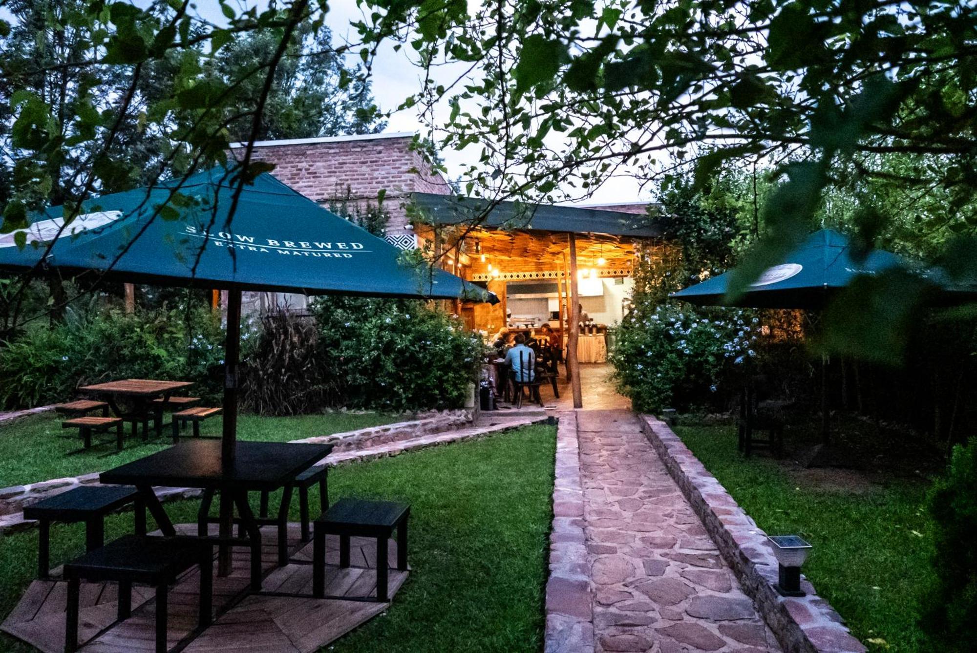 Akagera Transit Lodge Exterior photo